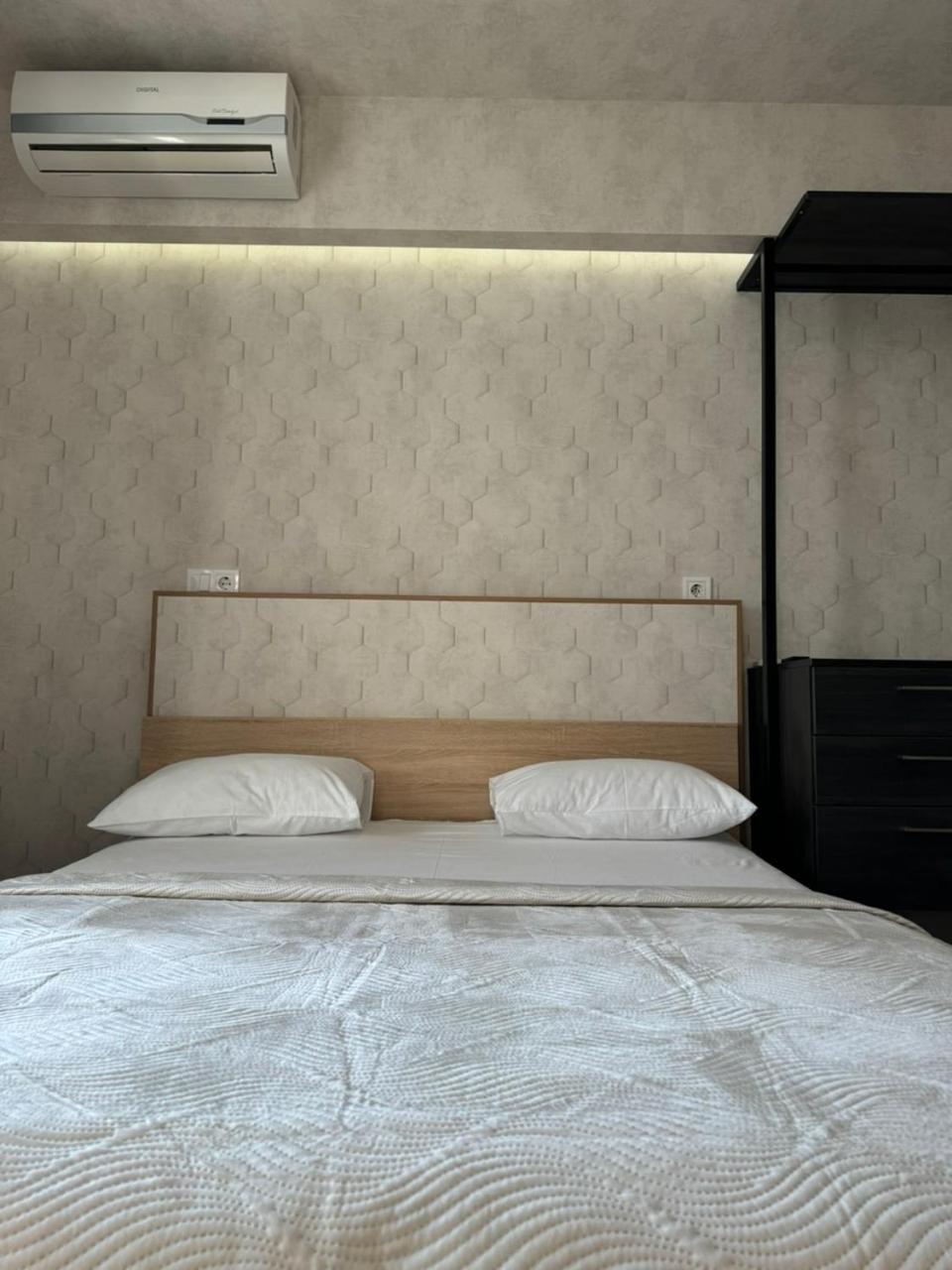 Solo Apartment Virmenska Kiev Eksteriør bilde