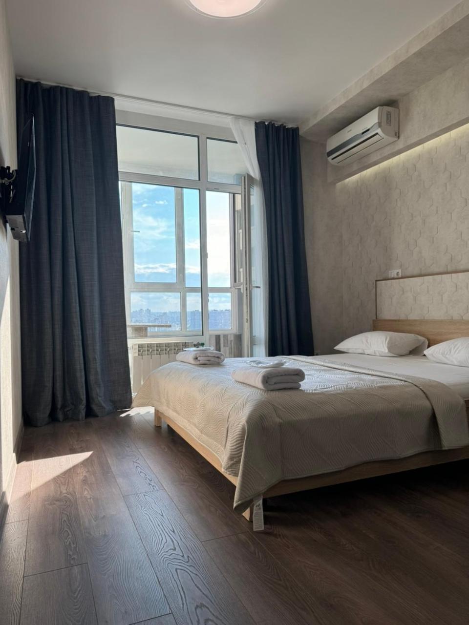 Solo Apartment Virmenska Kiev Eksteriør bilde
